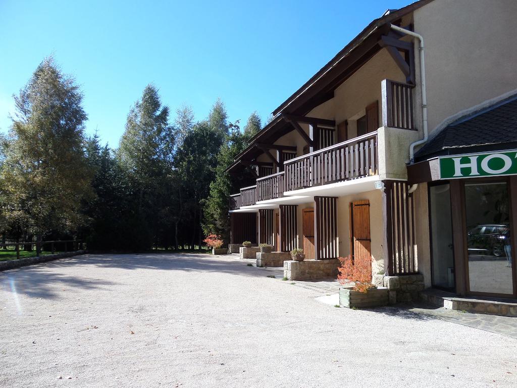 Hotel Le Bastide Nasbinals Kamer foto